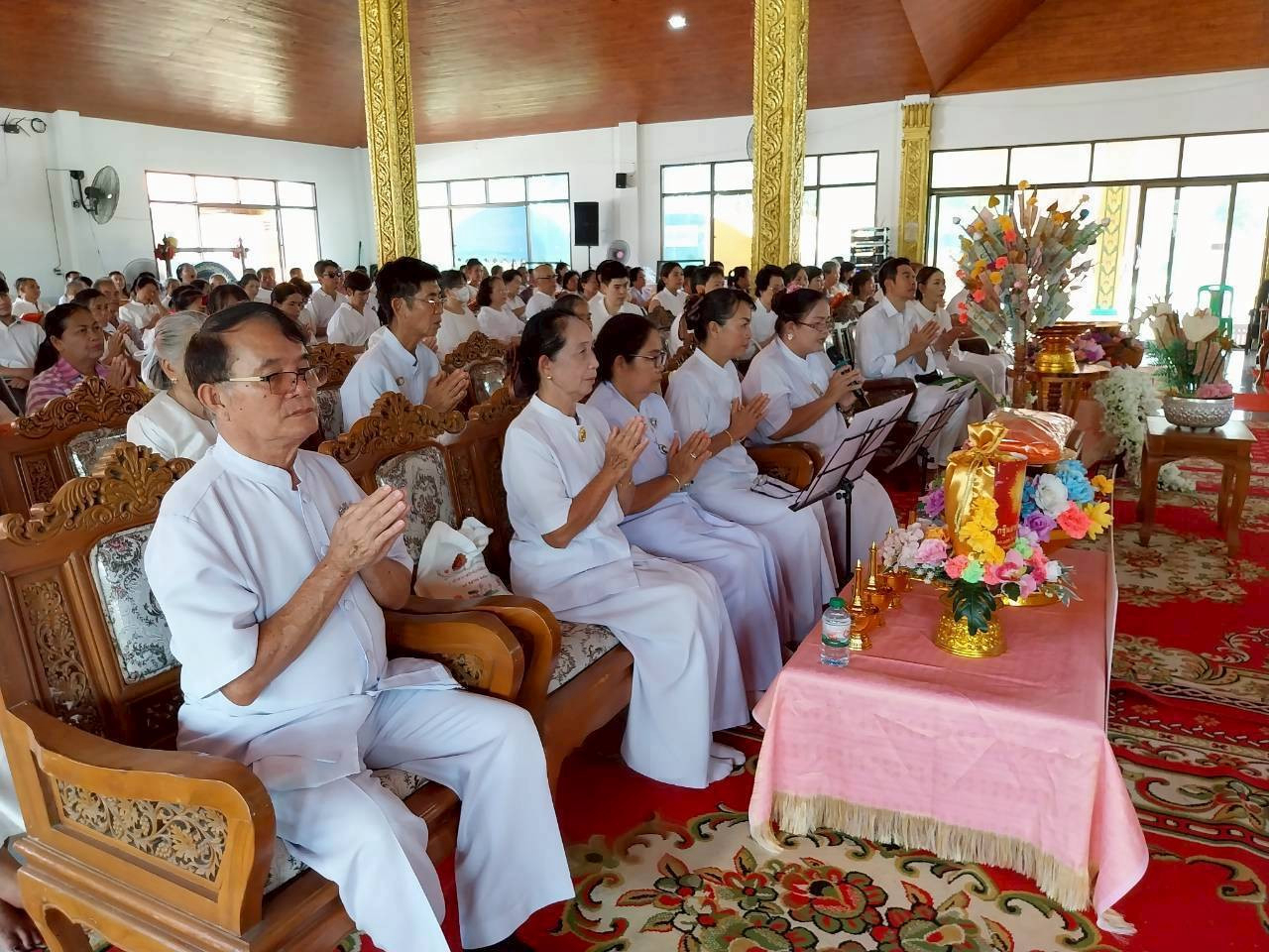 ภาพร่วมพิธีกรรมวัดห้วยไข่เขียด