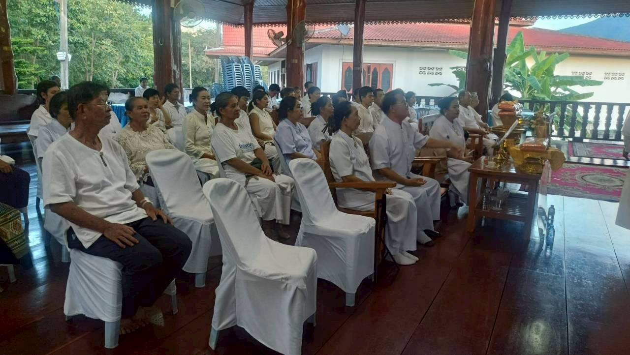 ภาพร่วมพิธีกรรมวัดกกต้อง