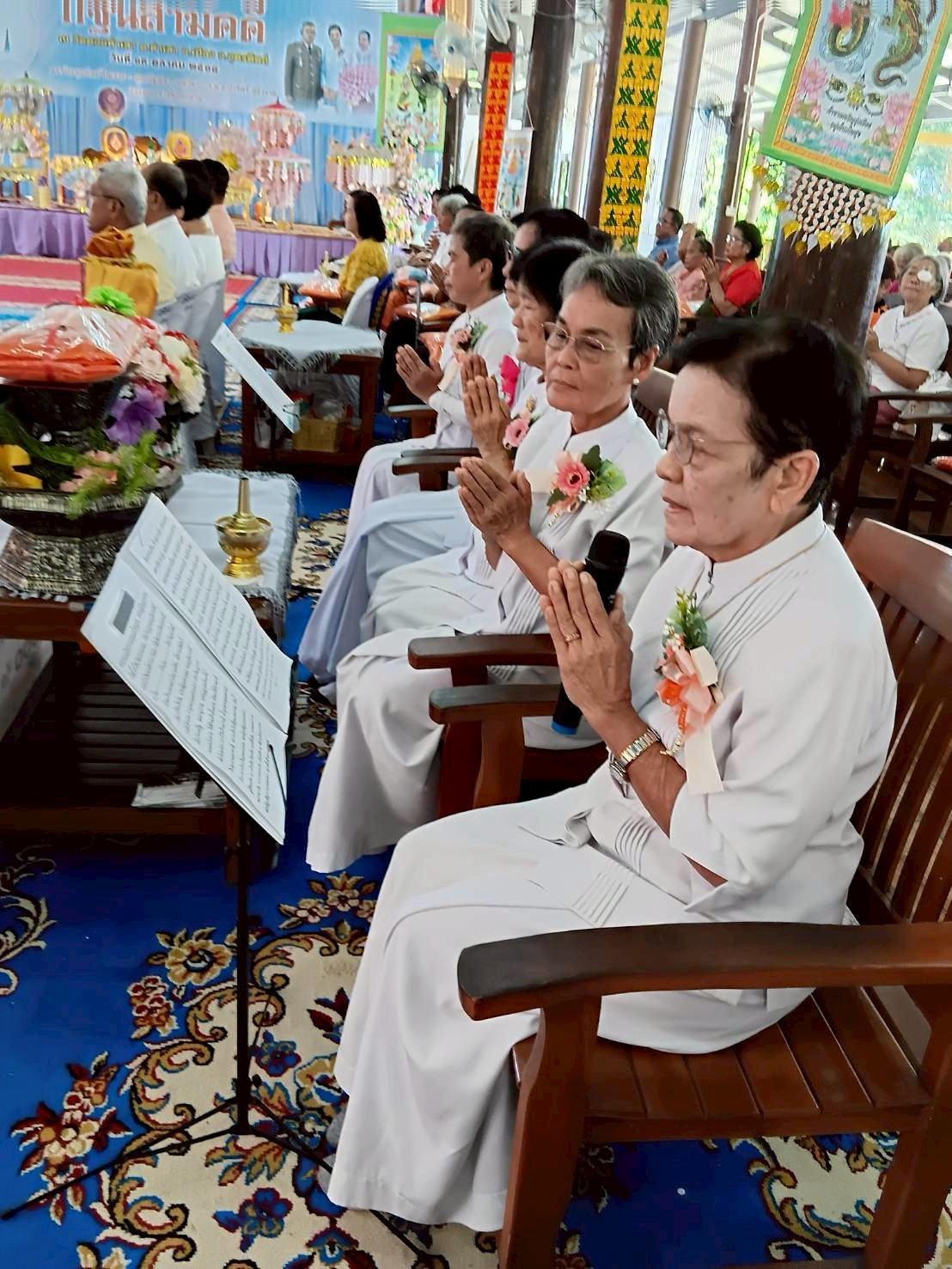 ภาพร่วมพิธีกรรมวัดดอยท่าเสา