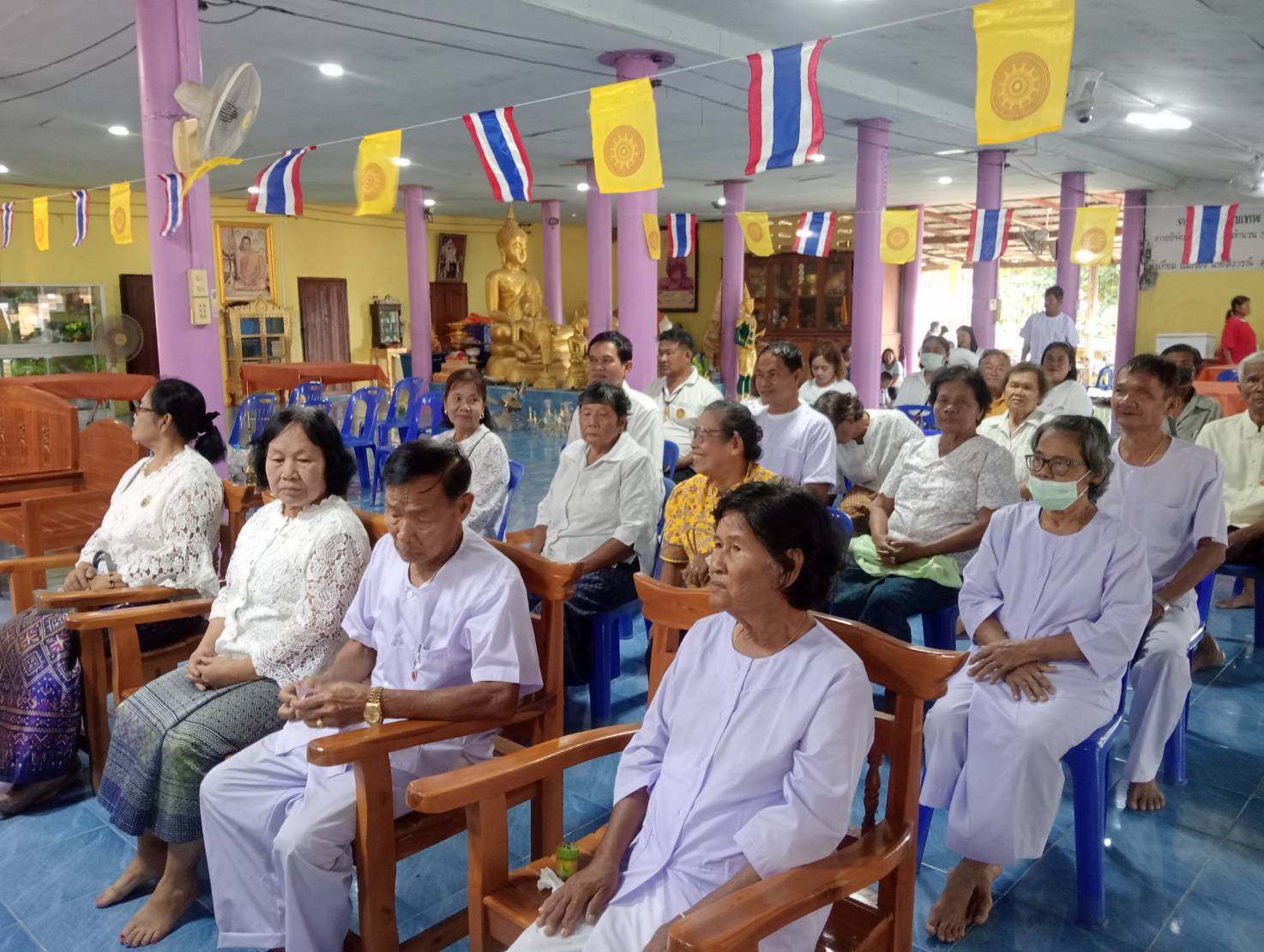 ภาพร่วมพิธีกรรมวัดเกาะสวรรค์