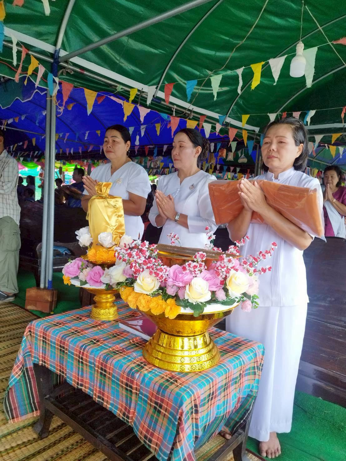 ภาพร่วมพิธีกรรมวัดศรัทธารัตนาราม