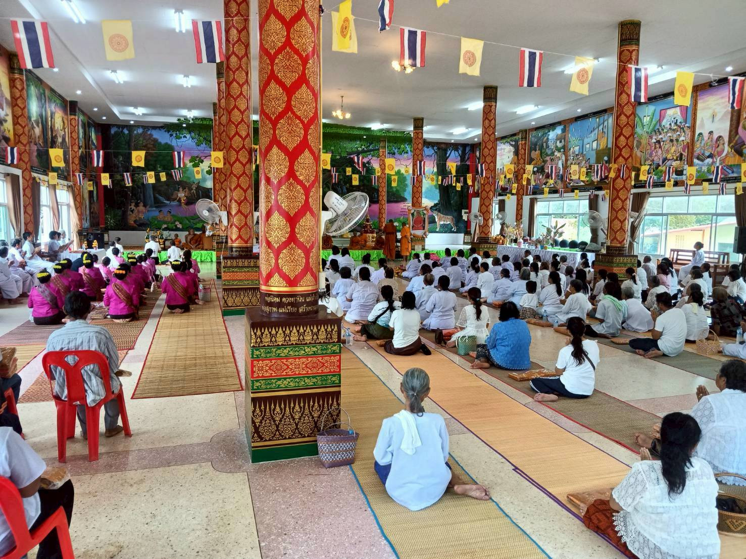 ภาพร่วมพิธีกรรมวัดจักรวรรดิ์