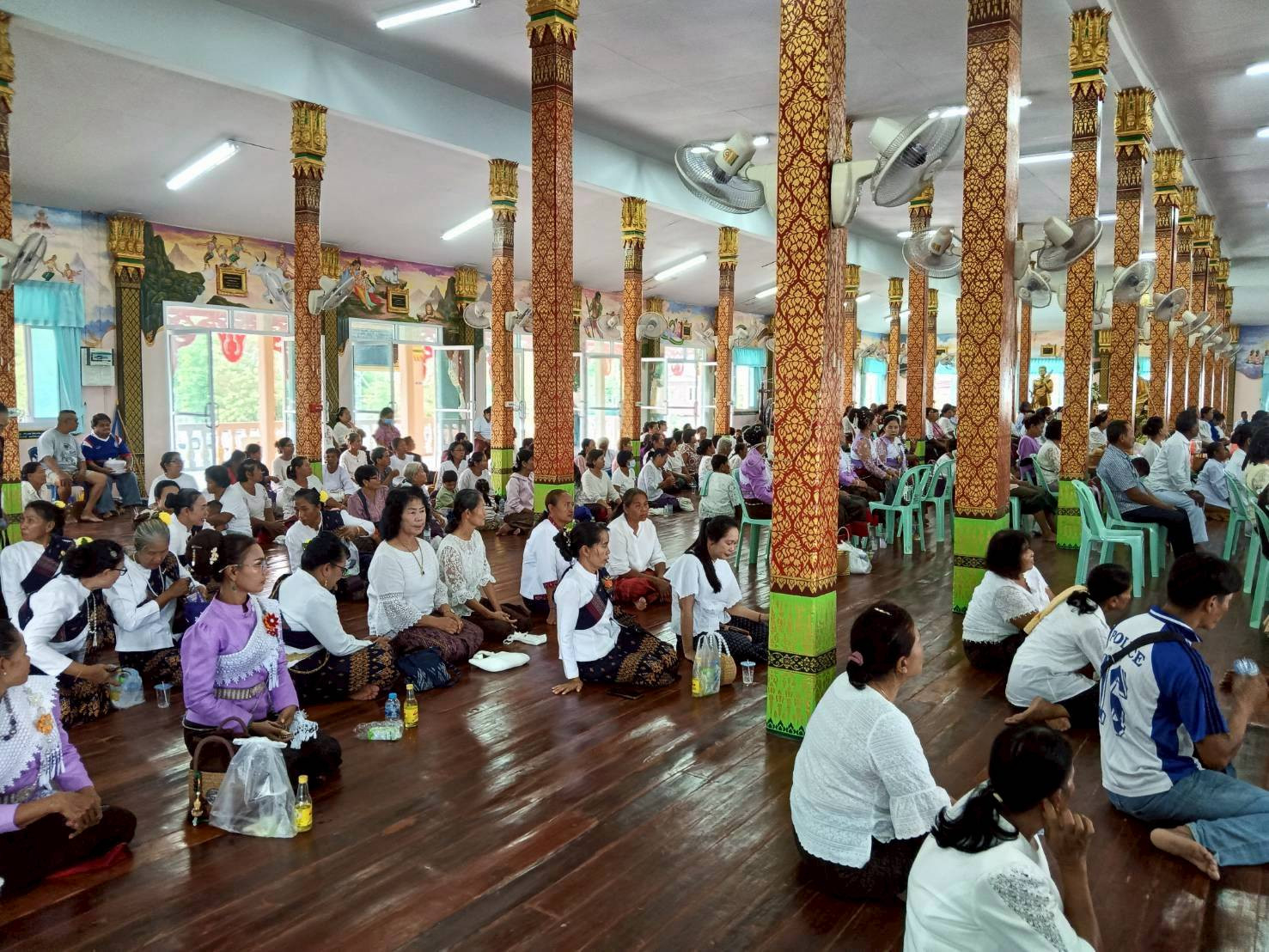 ภาพร่วมพิธีกรรมวัดศรีสวัสดิ์บรรพต