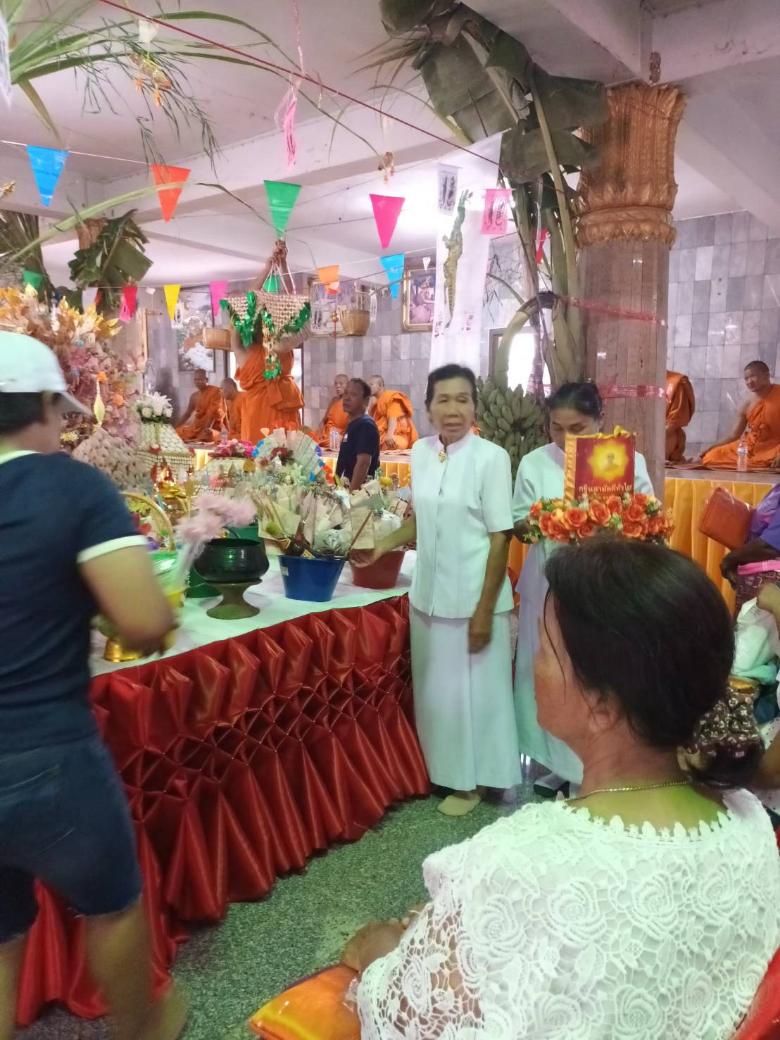 ภาพร่วมพิธีกรรมวัดทองคำพิง