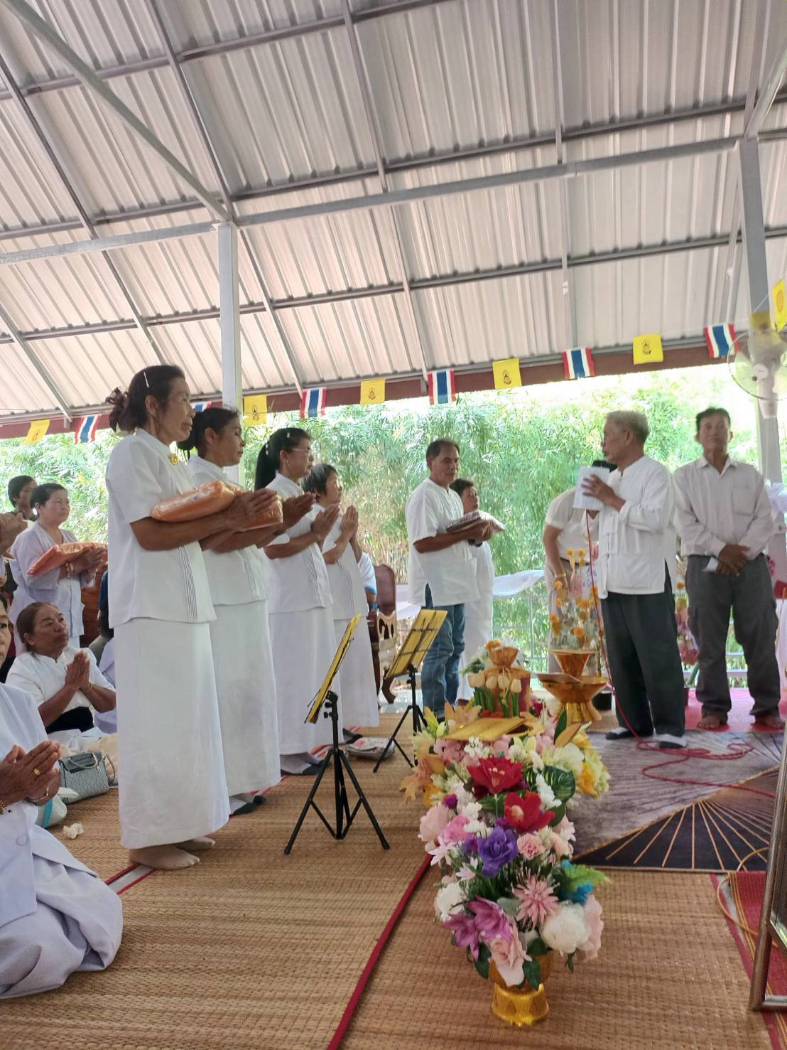 ภาพร่วมพิธีกรรมที่พักสงฆ์พุทธานุสสติ