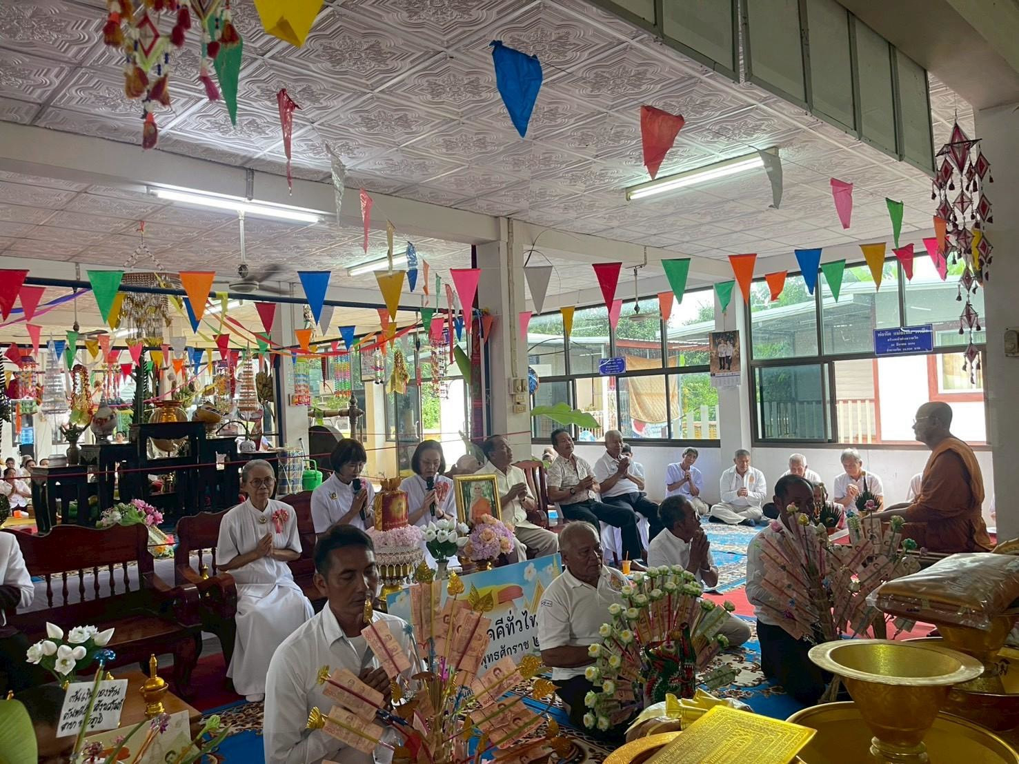 ภาพร่วมพิธีกรรมวัดหนองตาไก้