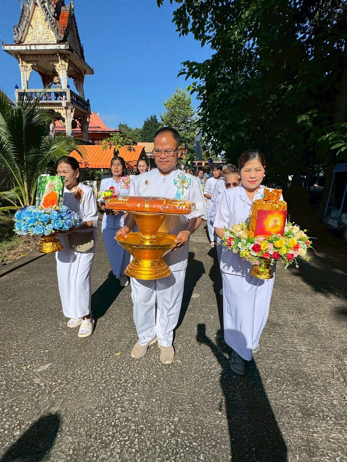 ภาพร่วมพิธีกรรมวัดศรีสะอาด
