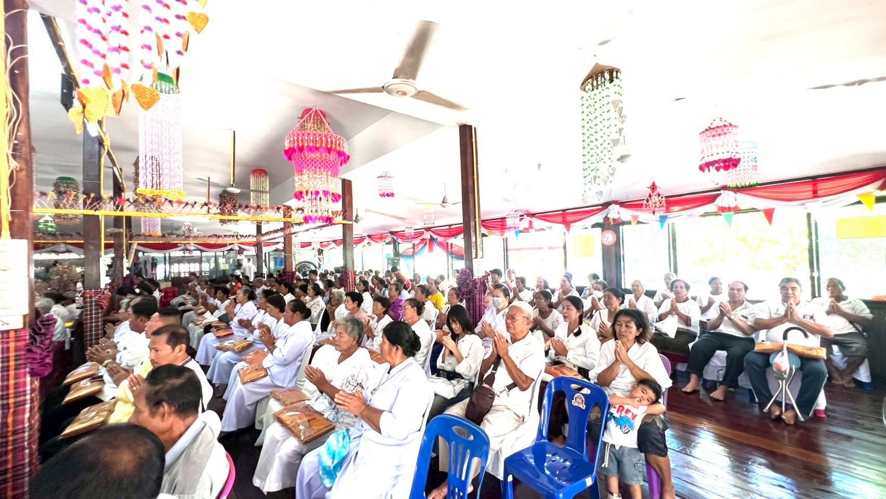 ภาพร่วมพิธีกรรมวัดท่าแจ้ง