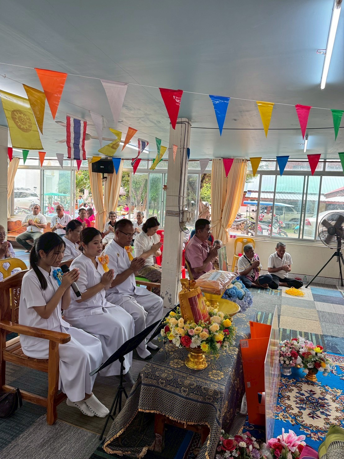 ภาพร่วมพิธีกรรมวัดสมอ