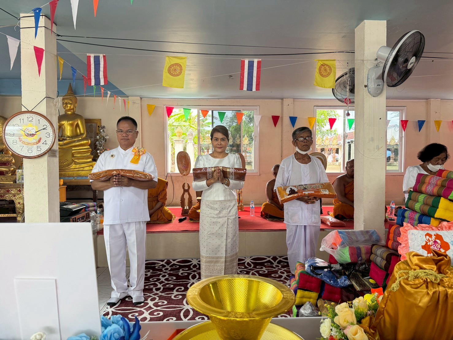 ภาพร่วมพิธีกรรมวัดสมอ