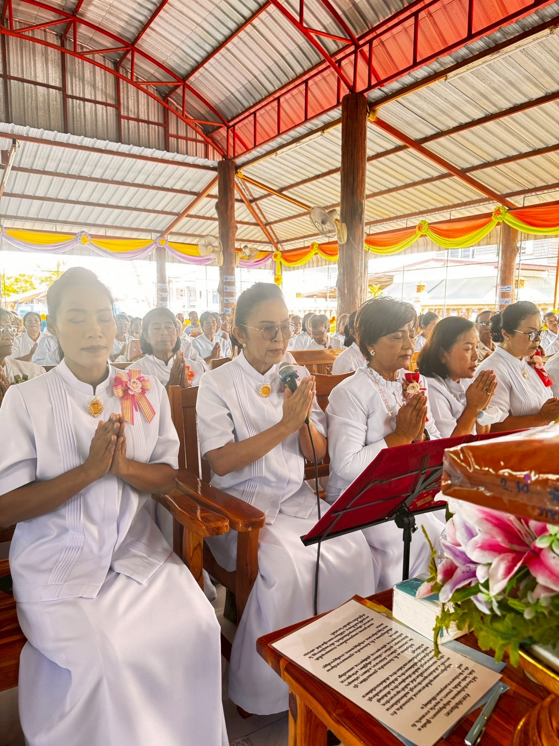 ภาพร่วมพิธีกรรมวัดจูมฆ้อง