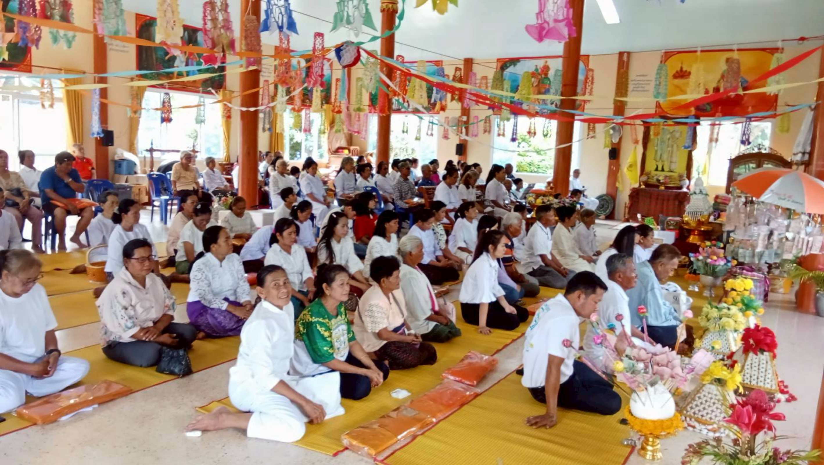 ภาพร่วมพิธีกรรมสำนักสงฆ์สันติธรรมวนาราม