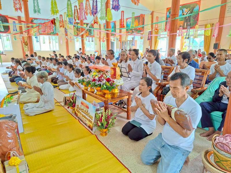 ภาพร่วมพิธีกรรมสำนักสงฆ์สันติธรรมวนาราม