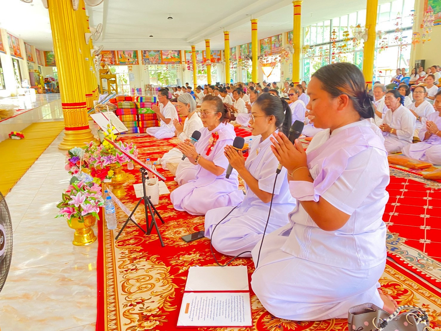 ภาพร่วมพิธีกรรมวัดโนนจำปาทอง