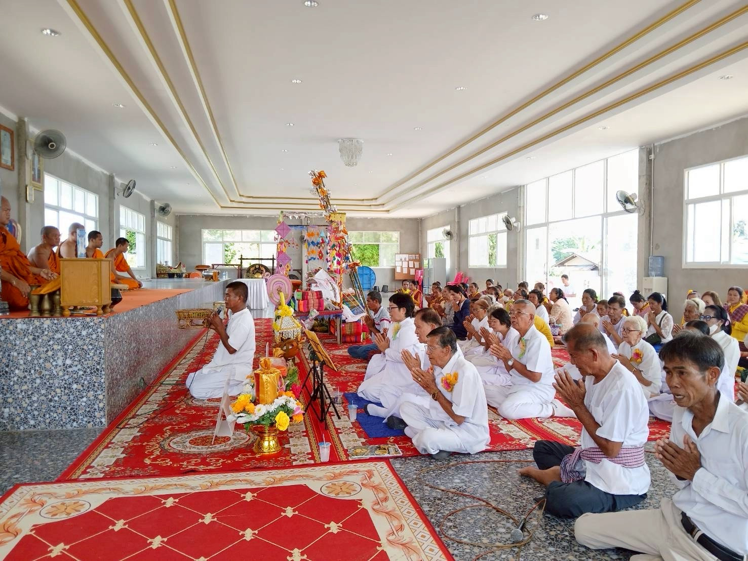 ภาพร่วมพิธีกรรมวัดโนนสังข์สามัคคี