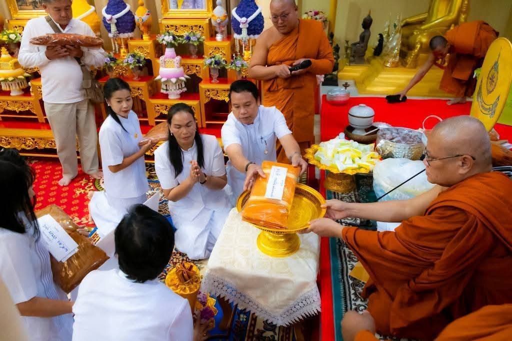 ภาพร่วมพิธีกรรมวัดห้วยหินฝน