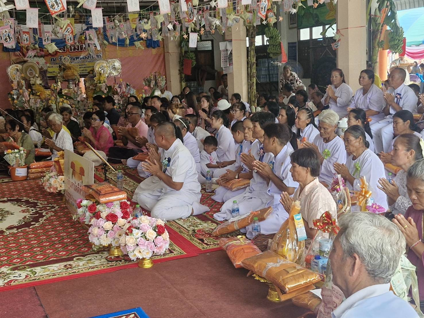 ภาพร่วมพิธีกรรมวัดหนองโบสถ์