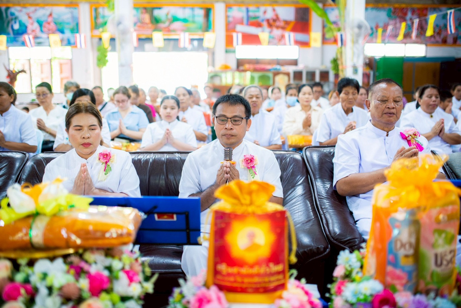 ภาพกล่าวคำถวายกฐินวัดวังตาลาดสมบูรณ์