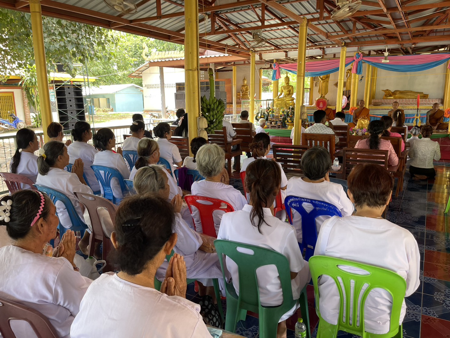 ภาพร่วมพิธีกรรมวัดบ้านกระจวน