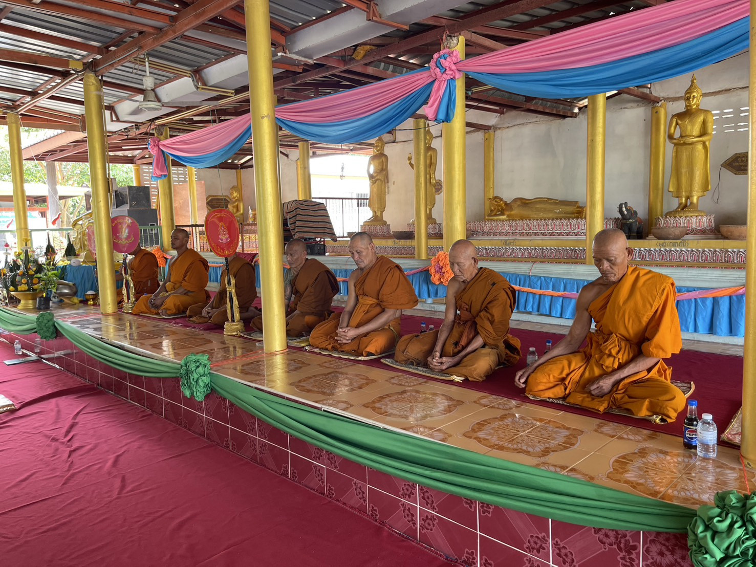 ภาพร่วมพิธีกรรมวัดบ้านกระจวน