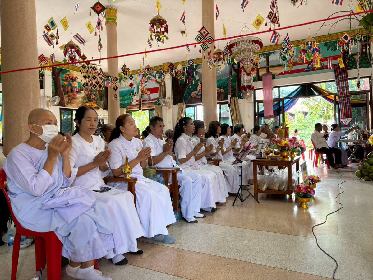 ภาพร่วมพิธีกรรมวัดบ้านกกบก