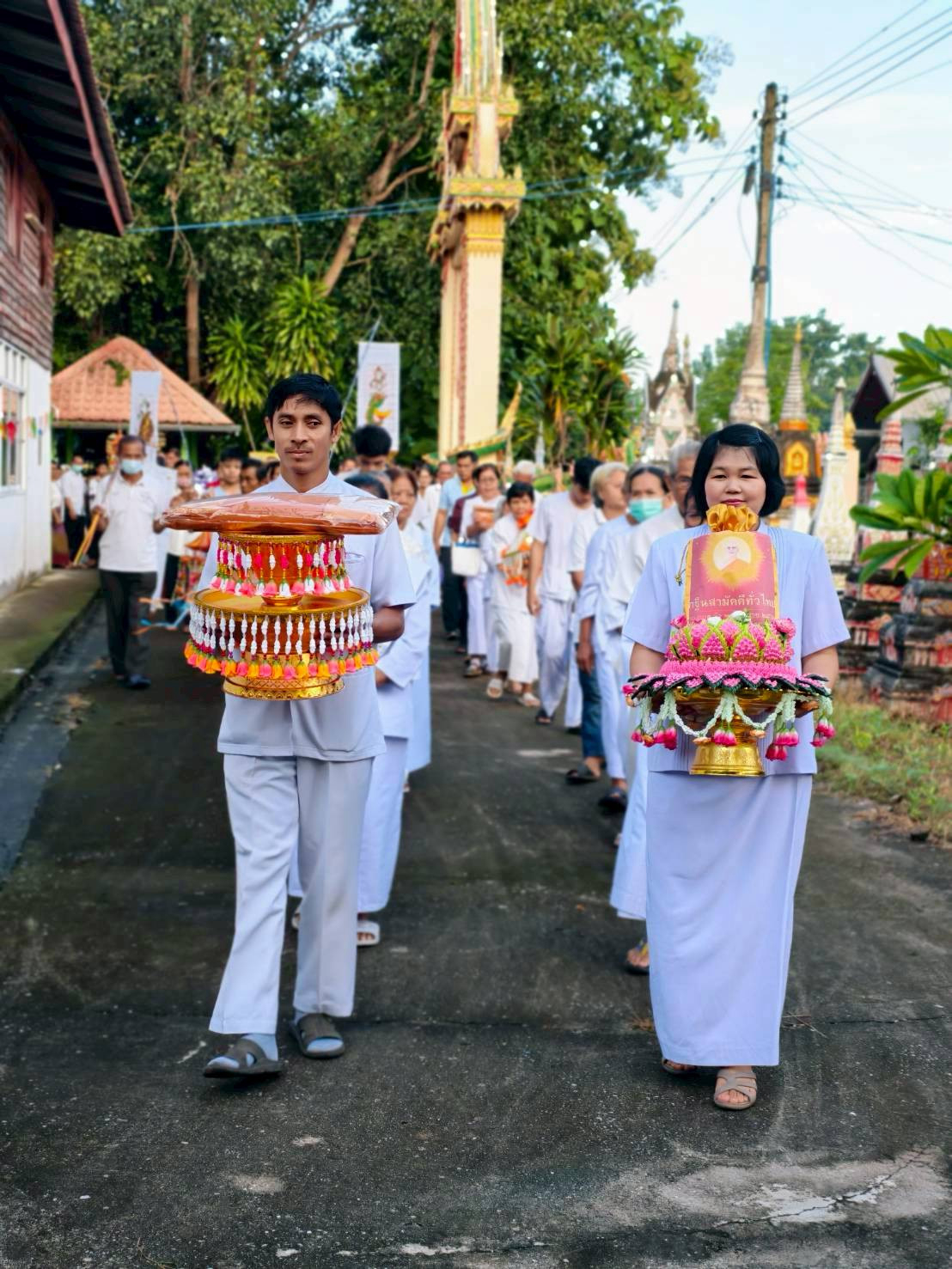 ภาพร่วมพิธีกรรมวัดจูมพร
