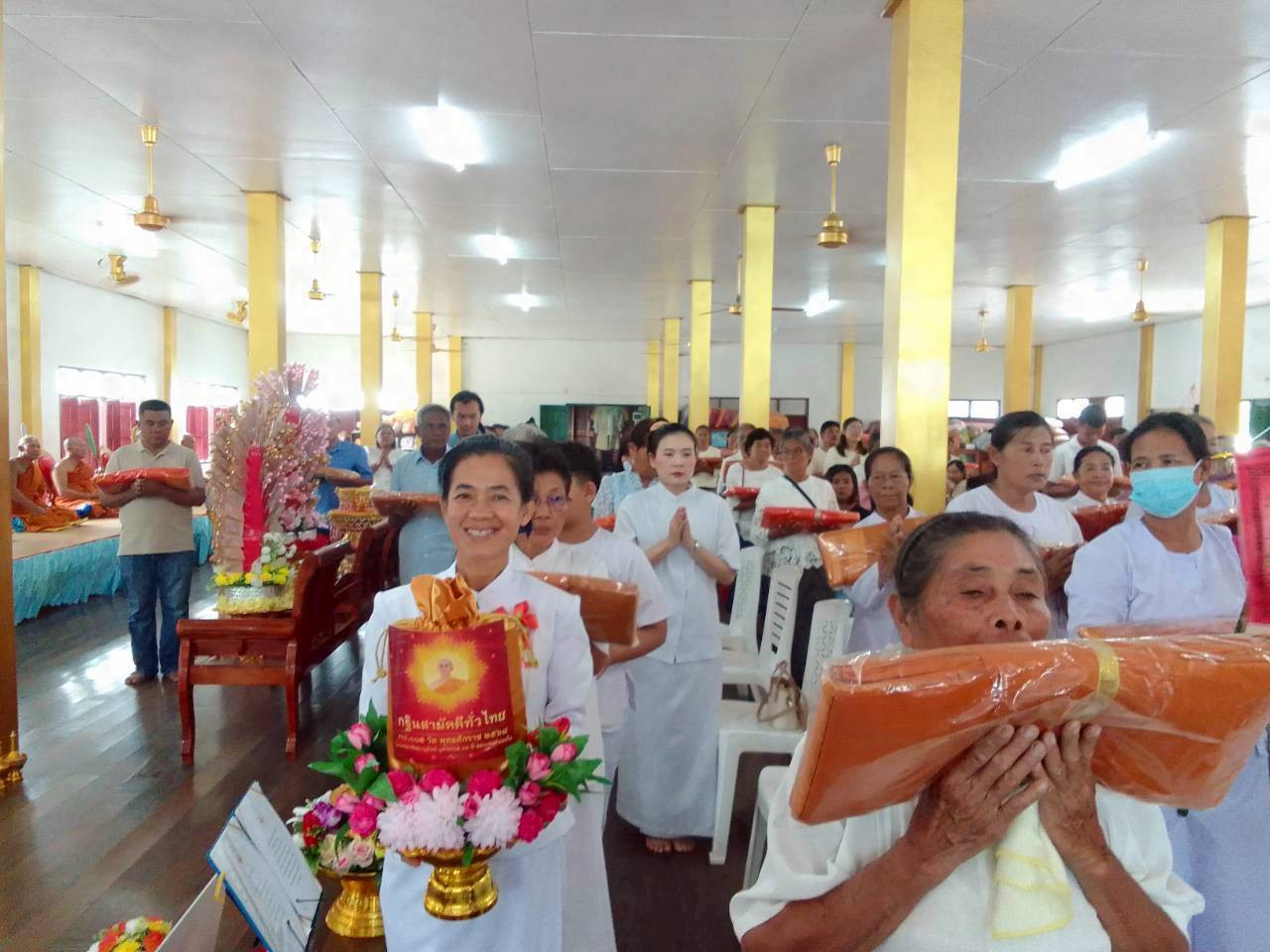 ภาพร่วมพิธีกรรมวัดศรีวิเศษประชานิมิตร