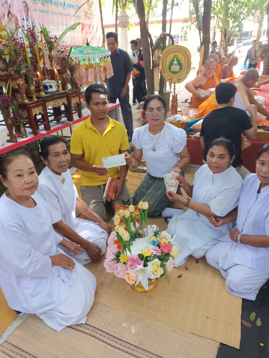 ภาพร่วมพิธีกรรมวัดหนองสองห้อง
