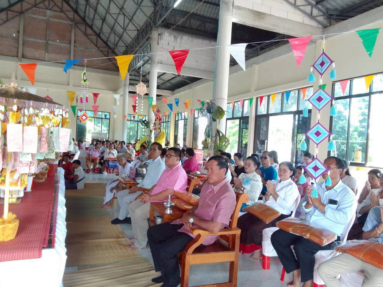 ภาพร่วมพิธีกรรมวัดหนองซึก