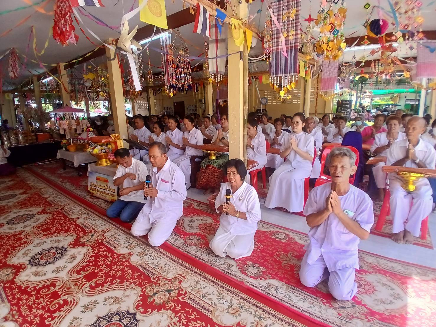ภาพร่วมพิธีกรรมวัดท่าเสี้ยว