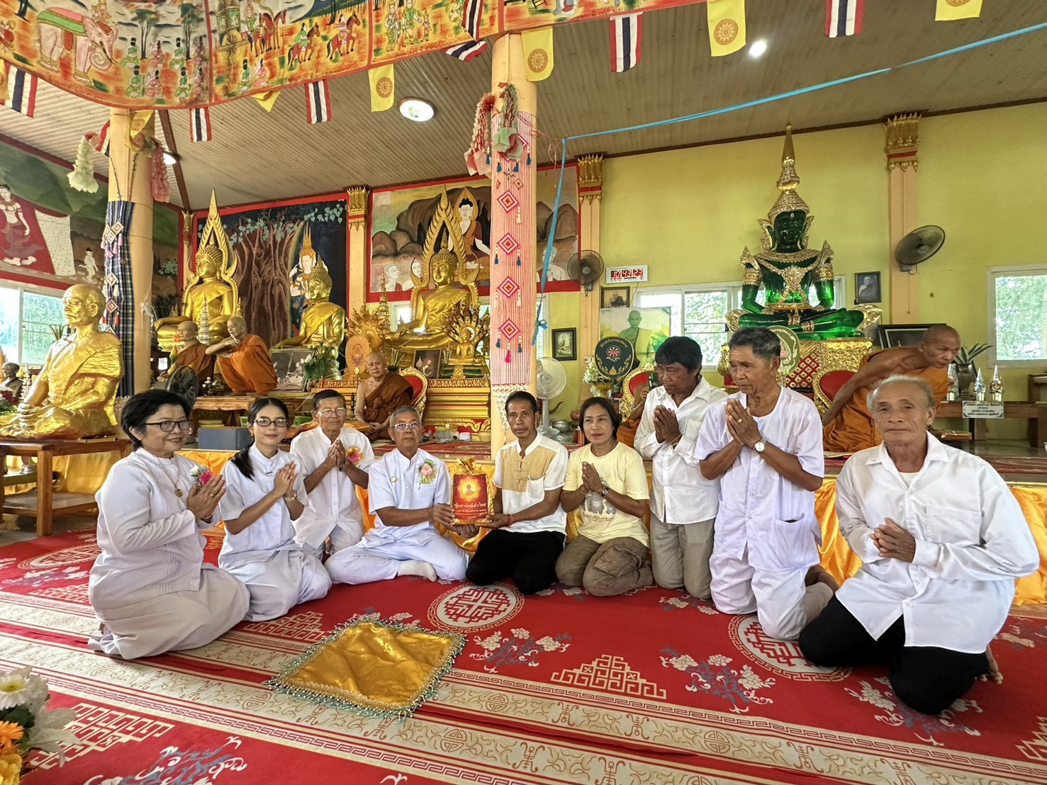 ภาพร่วมพิธีกรรมวัดโพธิ์ไทรโนนศิลา