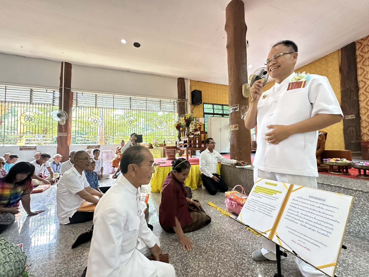 ภาพร่วมพิธีกรรมวัดธรรมสถาน