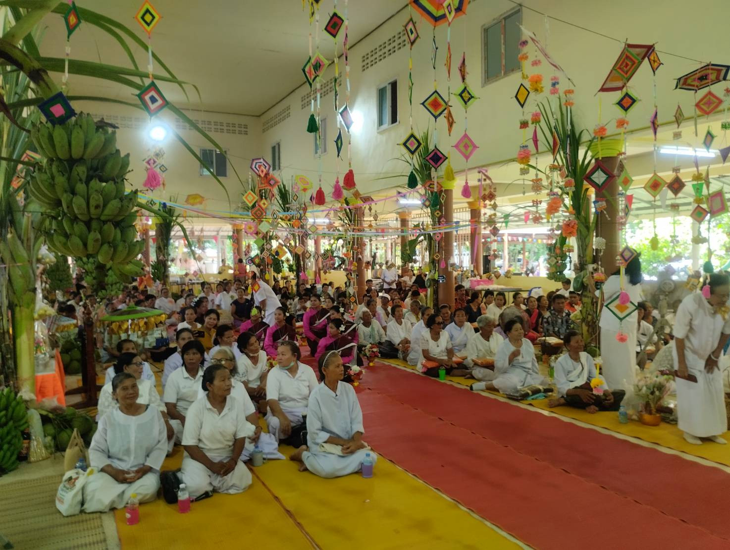 ภาพร่วมพิธีกรรมวัดจำปาทอง