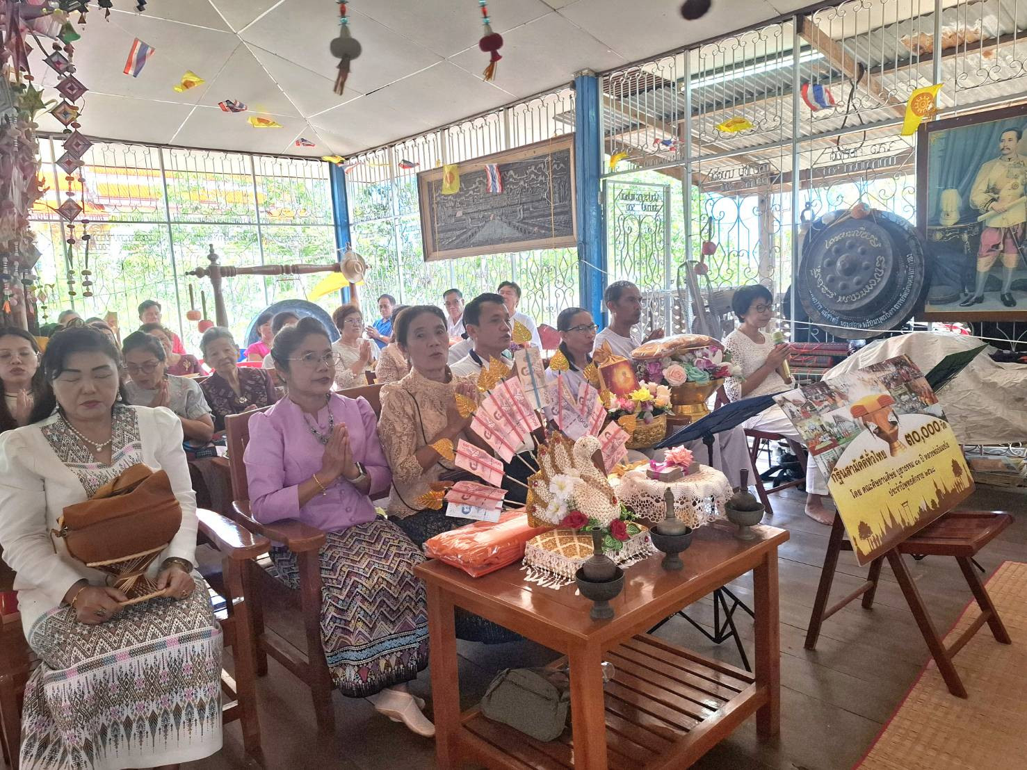 ภาพร่วมพิธีกรรมวัดหนองบัวรอง