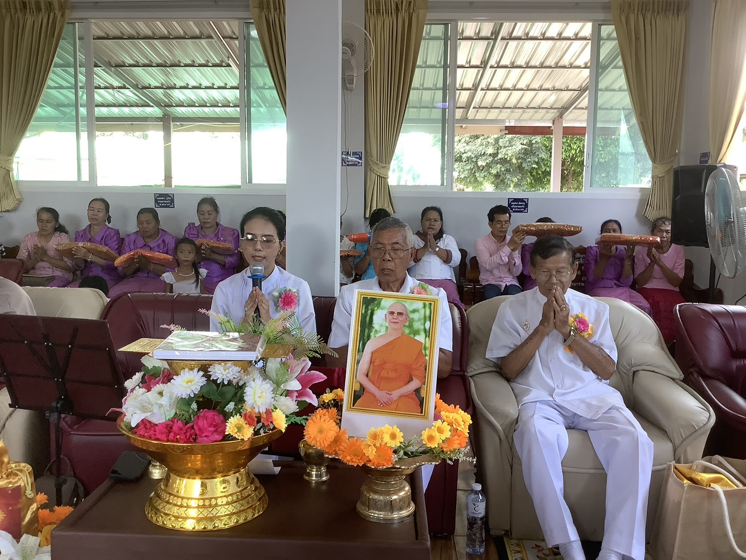 ภาพร่วมพิธีกรรมวัดบูรพาราม