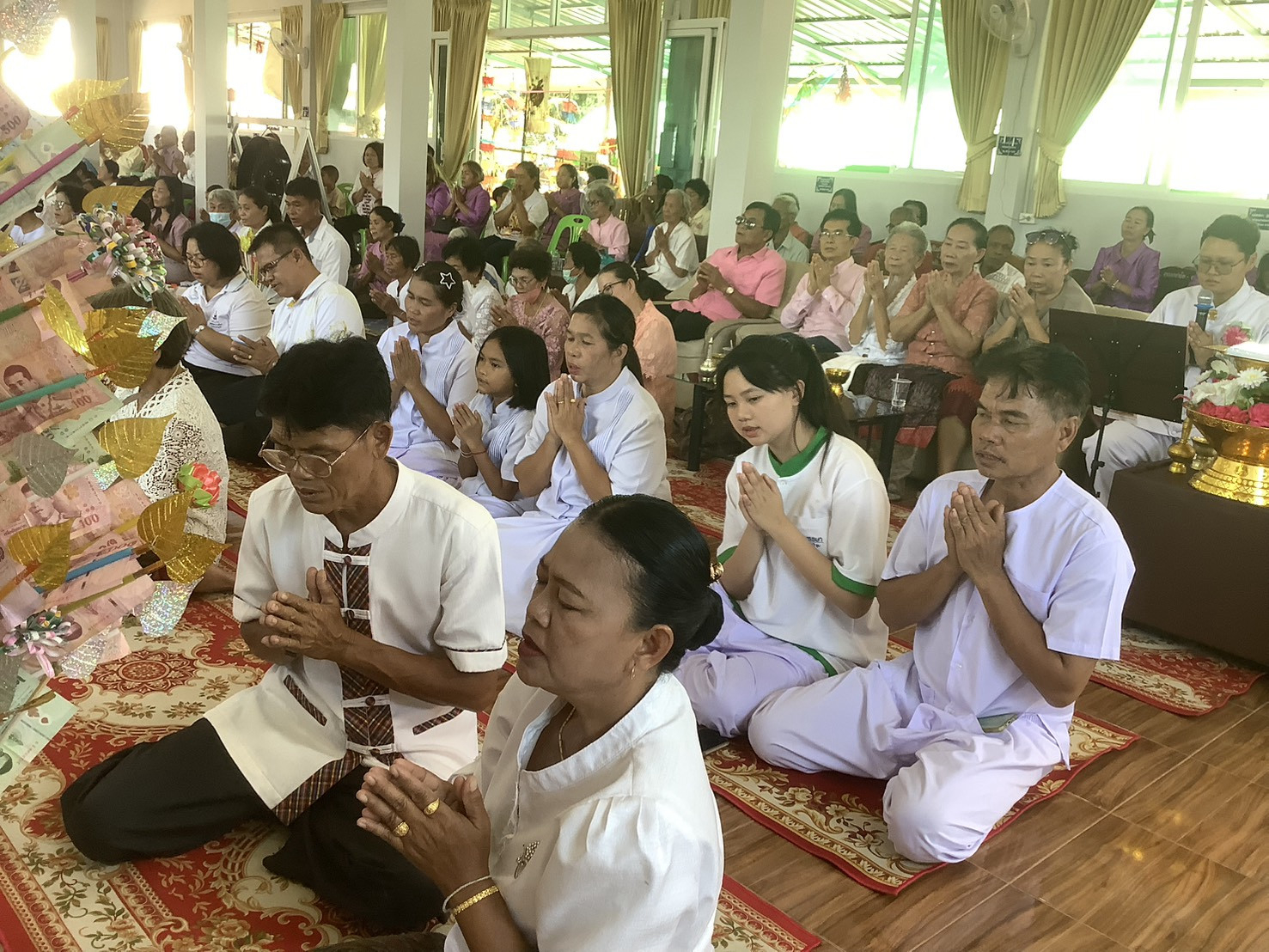 ภาพร่วมพิธีกรรมวัดบูรพาราม