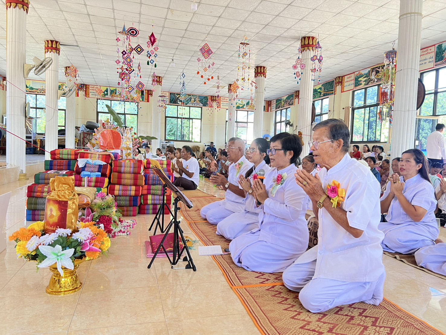 ภาพร่วมพิธีกรรมวัดสะพานยาว