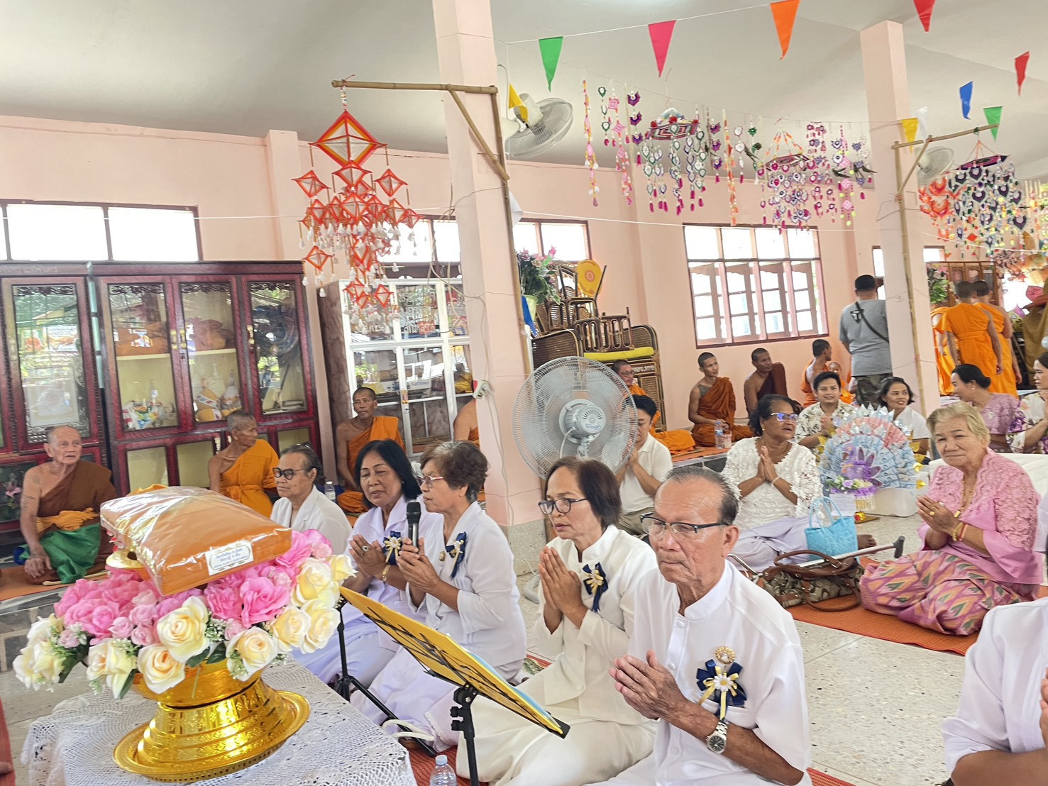 ภาพร่วมพิธีกรรมวัดราษฎร์สามัคคี