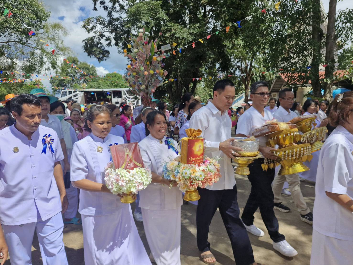 ภาพร่วมพิธีกรรมวัดอุดมคีรีเขต