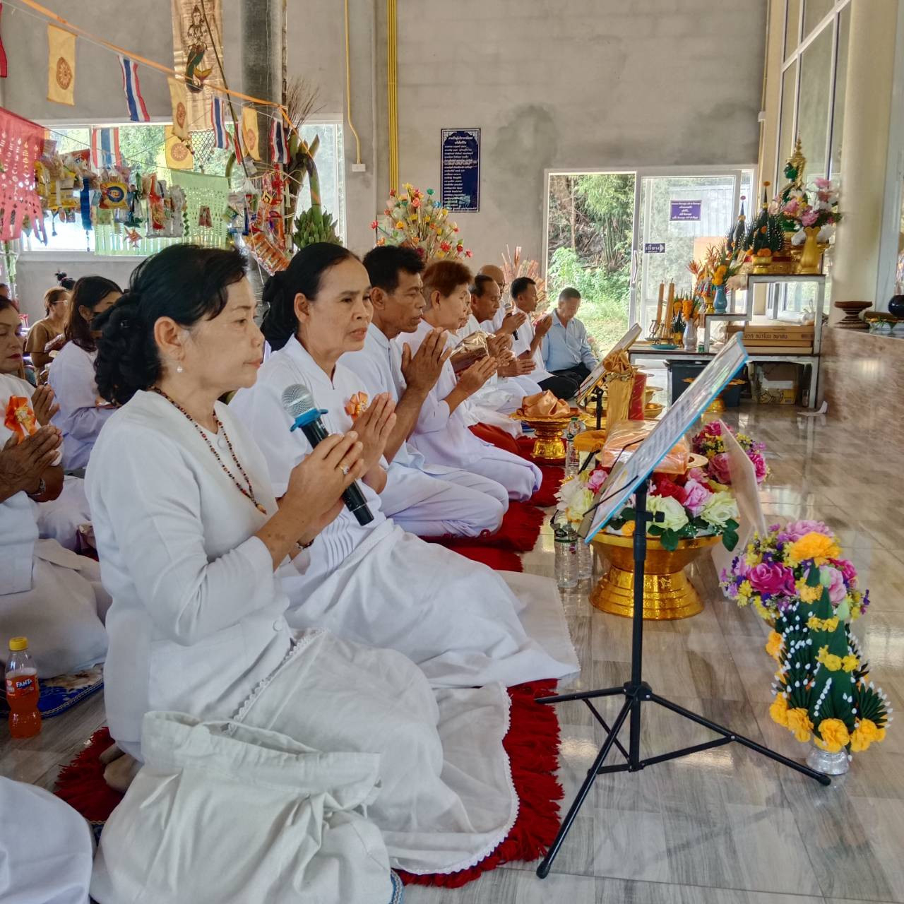 ภาพร่วมพิธีกรรมวัดปราสาททอง
