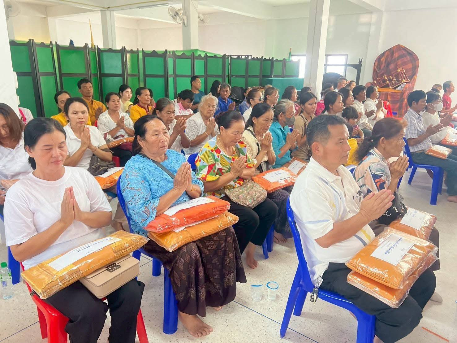 ภาพร่วมพิธีกรรมวัดพญาแล