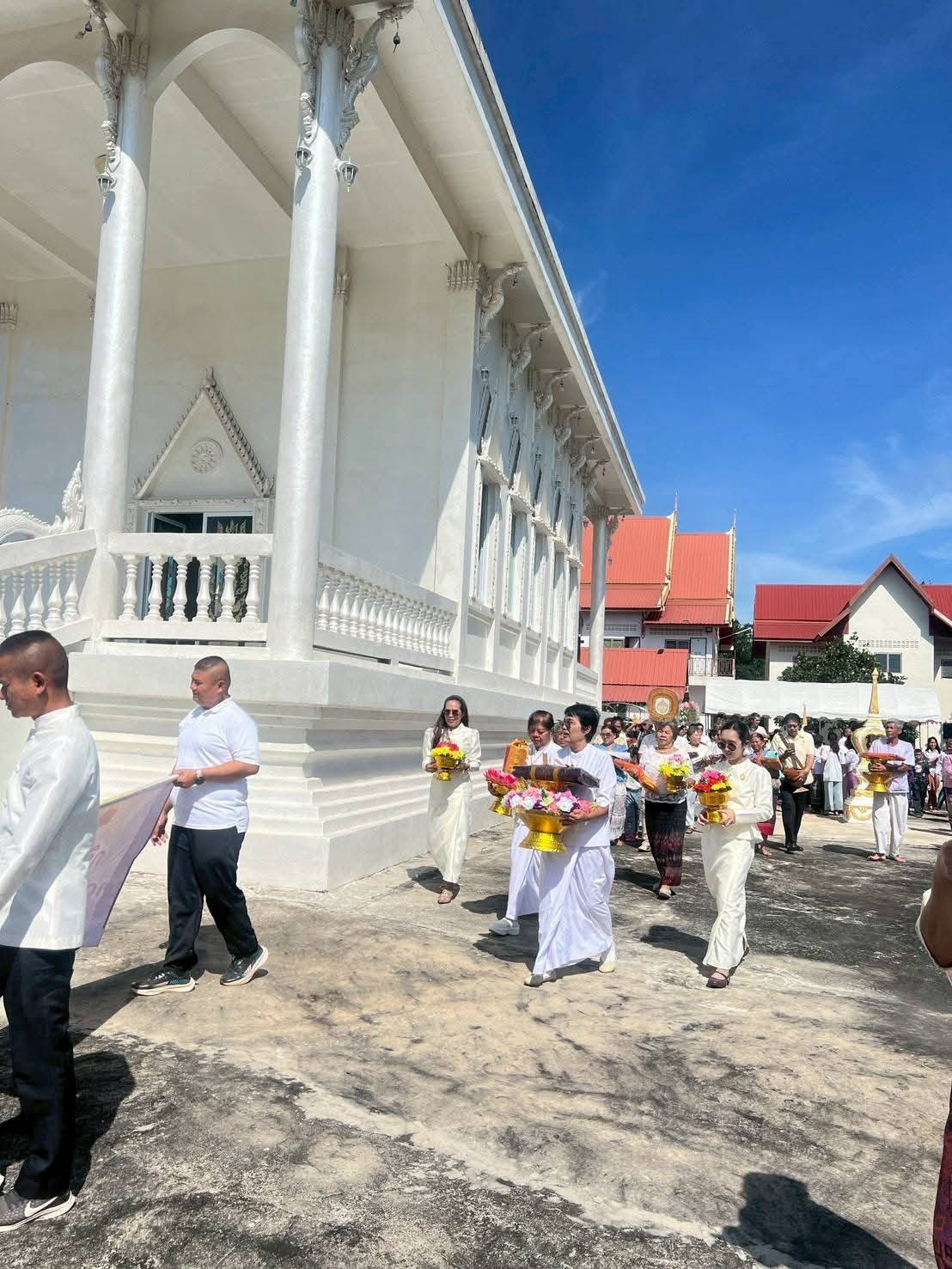 ภาพร่วมพิธีกรรมวัดพญาแล