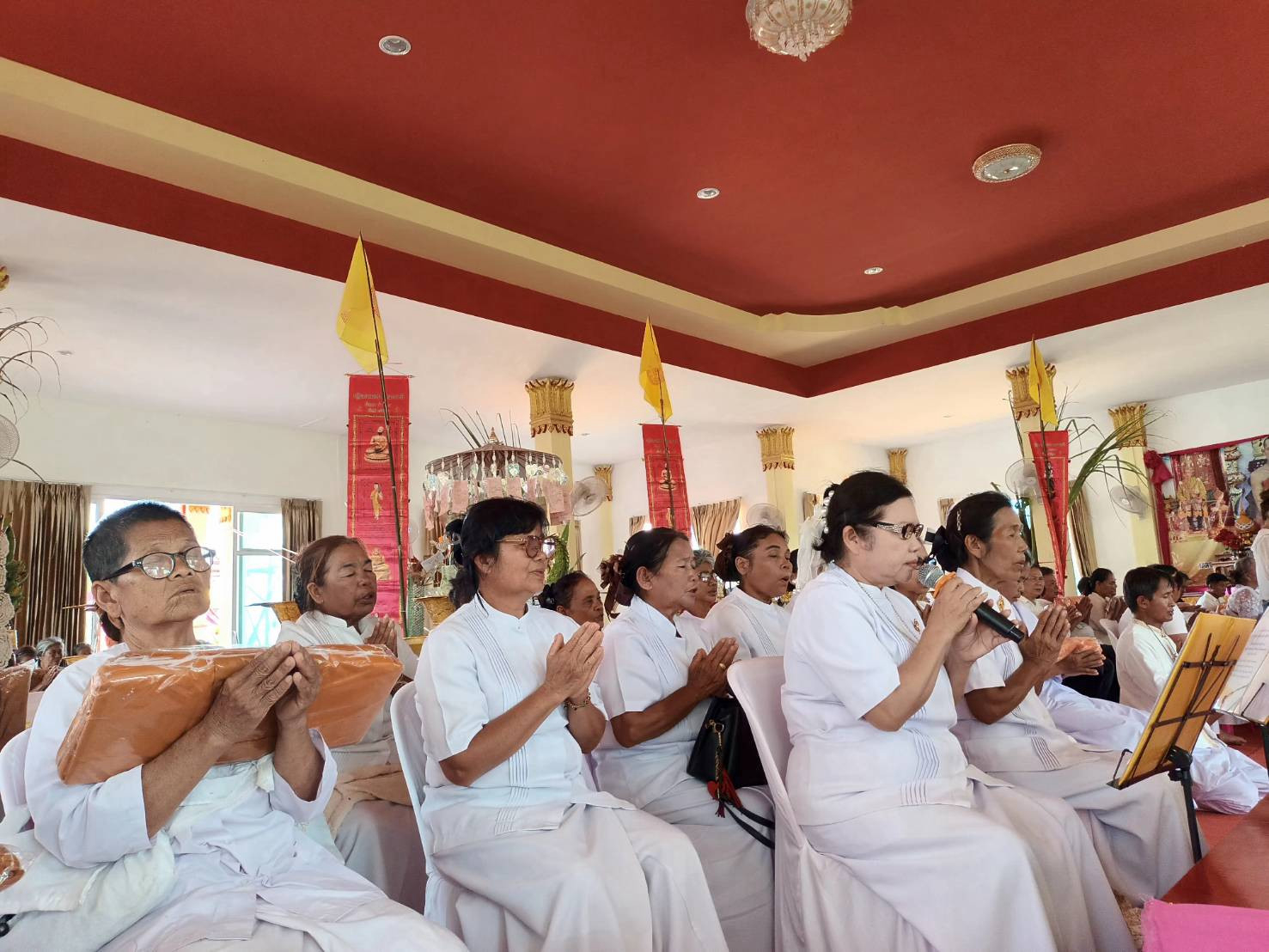 ภาพกล่าวคำถวายกฐินที่พักสงฆ์ซับเจริญสุข