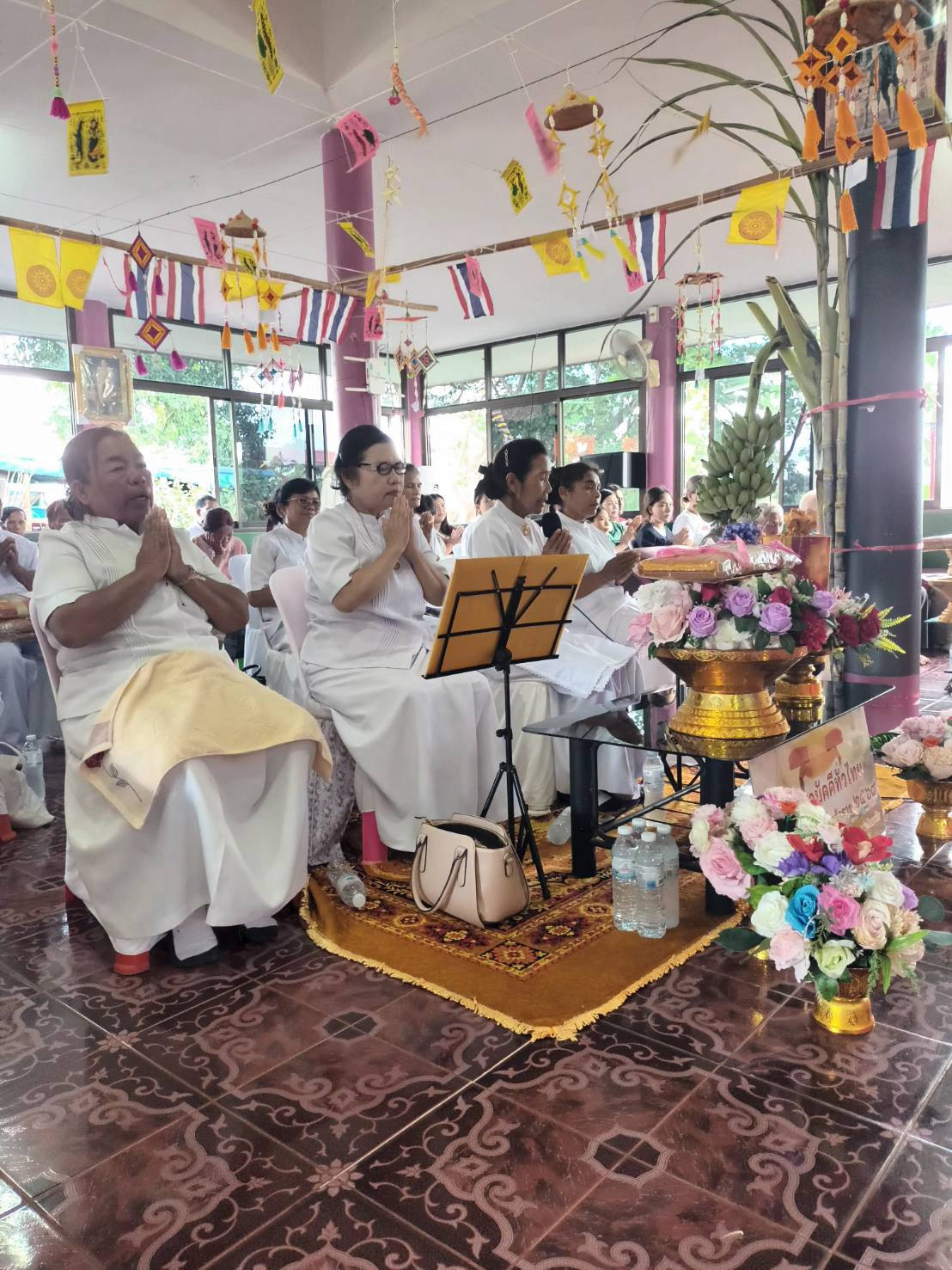 ภาพร่วมพิธีกรรมวัดทรายเงิน