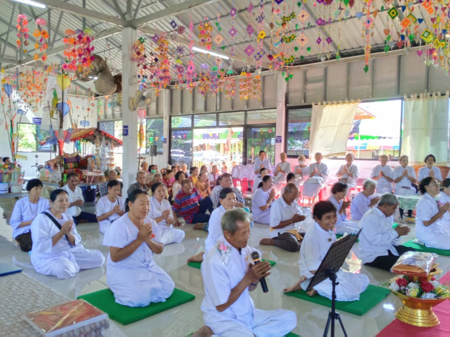 ภาพร่วมพิธีกรรมวัดหนองแวงใหญ่