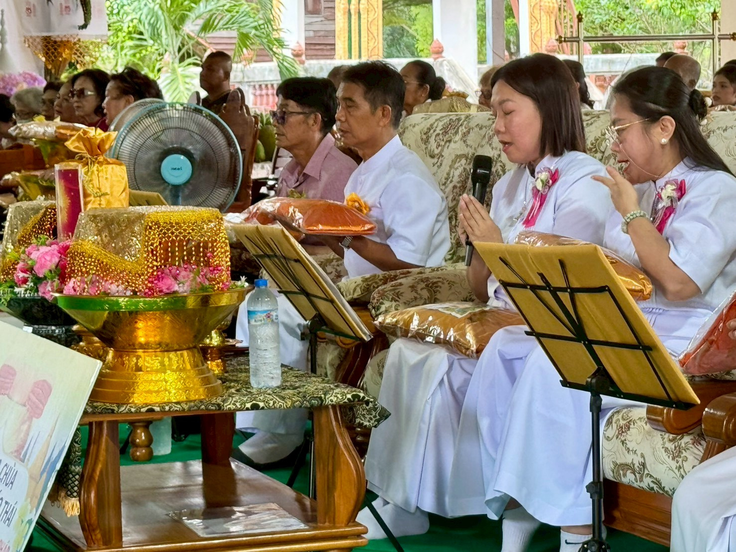 ภาพกล่าวคำถวายกฐินวัดหนองบัวน้อย