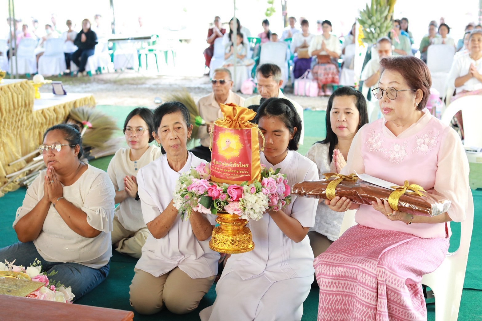 ภาพร่วมพิธีกรรมวัดป่าคุณากโร