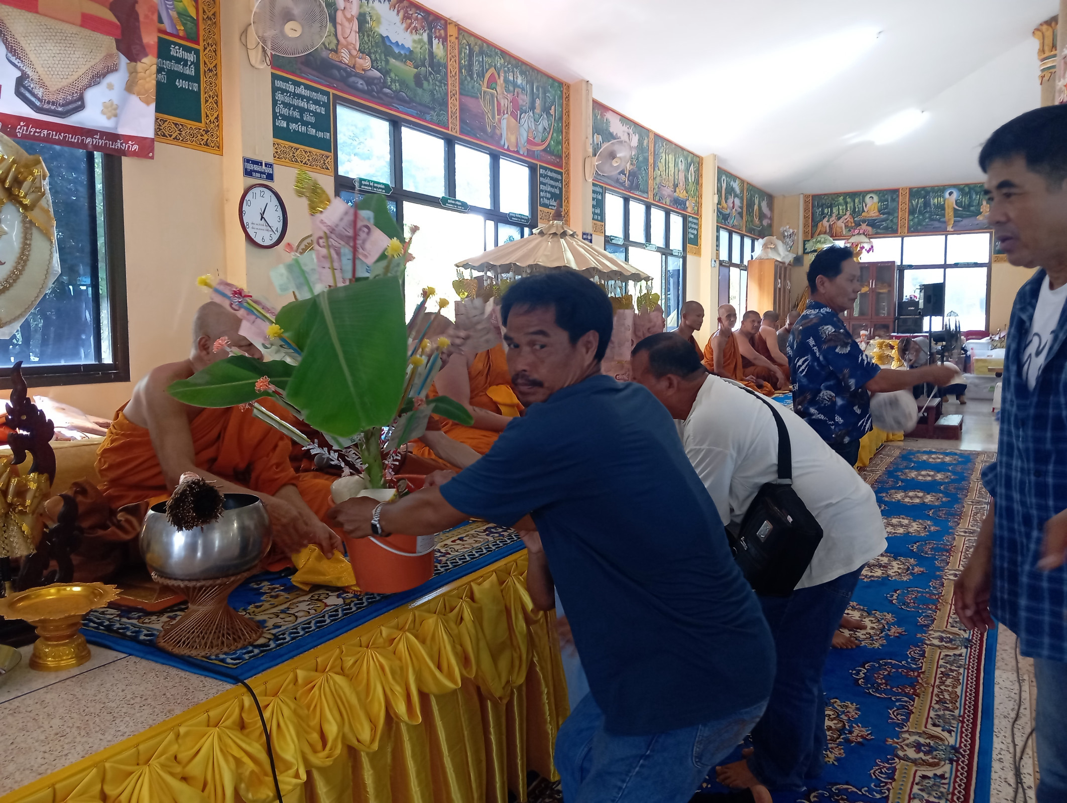 ภาพร่วมพิธีกรรมวัดหนองใหญ่