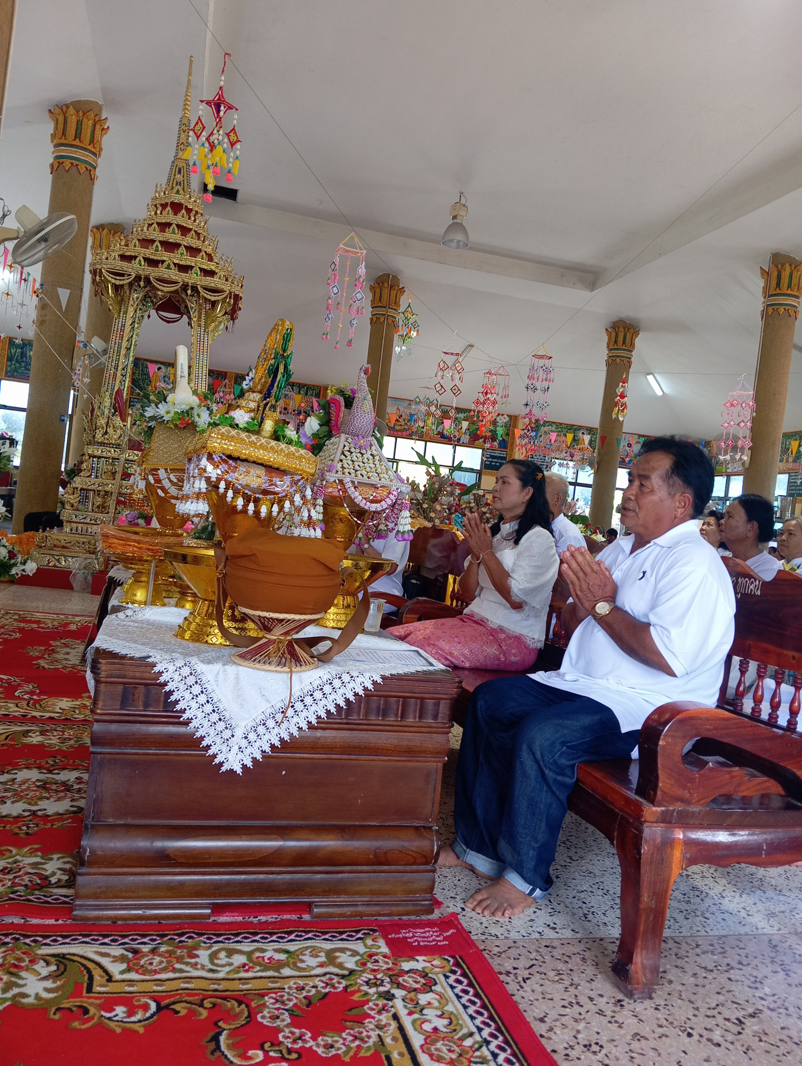 ภาพร่วมพิธีกรรมวัดหนองใหญ่