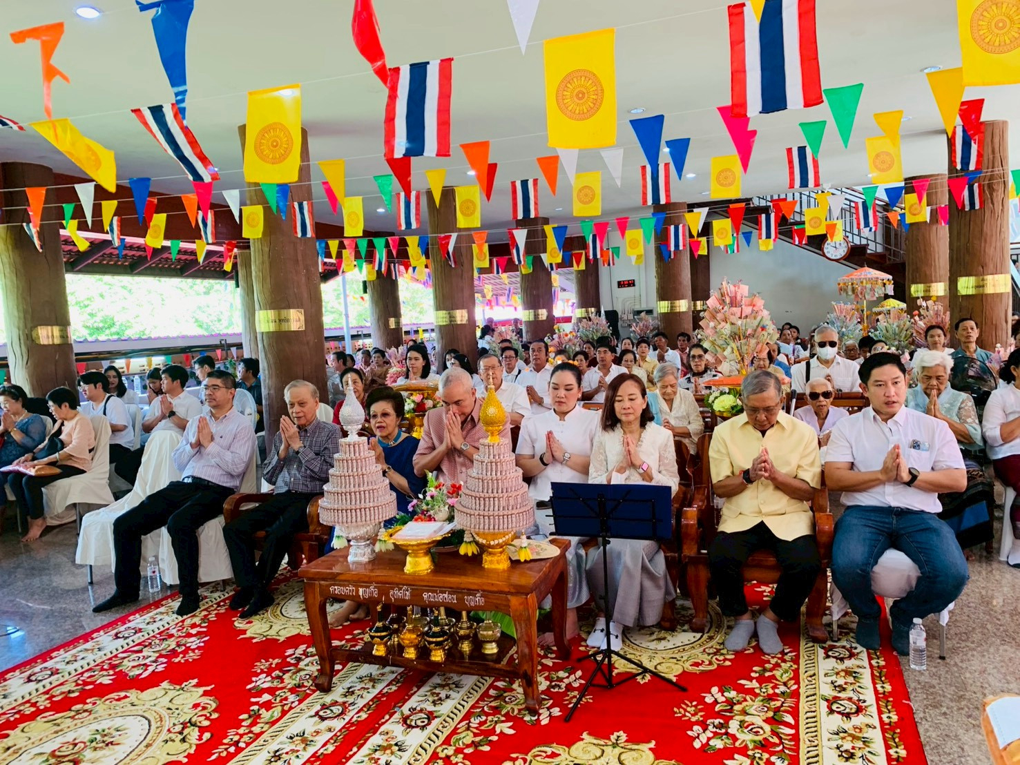 ภาพร่วมพิธีกรรมวัดท่ามะปรางค์